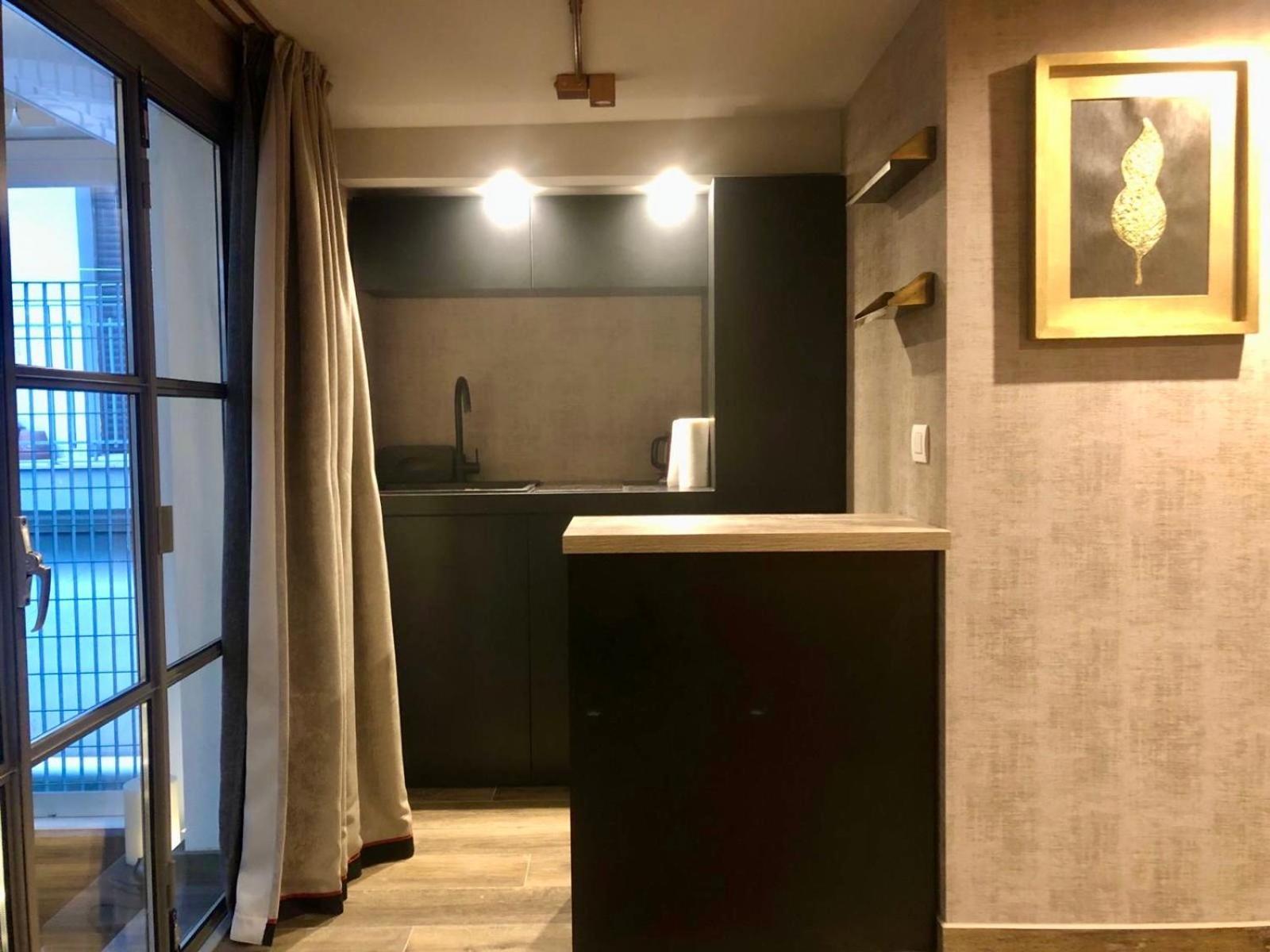 Portrait Luxury Loft Apartment Bari Ngoại thất bức ảnh